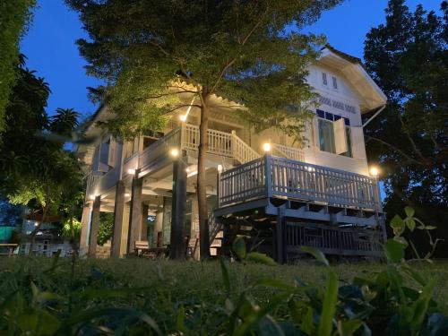 Ayutthaya House | บ้านชมจันทร์