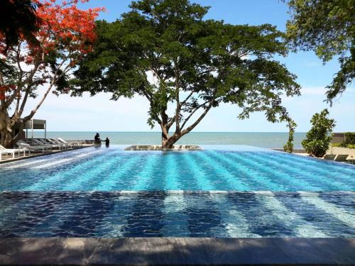 Hua Hin Apartment | บ้านแสนคราม ห้องติดสระ Baan San Kraam HUA HIN Family Room - Pool Access
