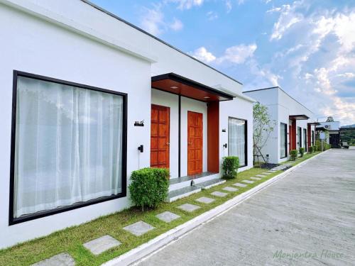 Khlong Lan Phatthana Resort | มนต์จันทรา เฮ้าส์