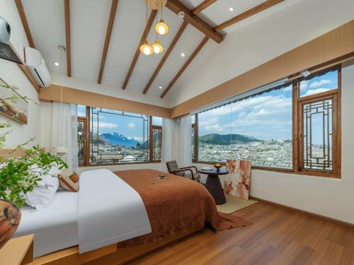 Dayan Old Town House | 丽江古城四方街漫山观景民宿