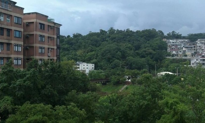 Xizhi District Apartment | 台北近郊鬧中取靜的好地方（內湖雅房)Nature beside Taipei City