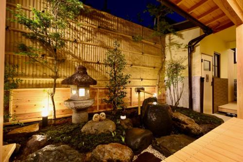 Hachiman-cho Villa | 善-zen-