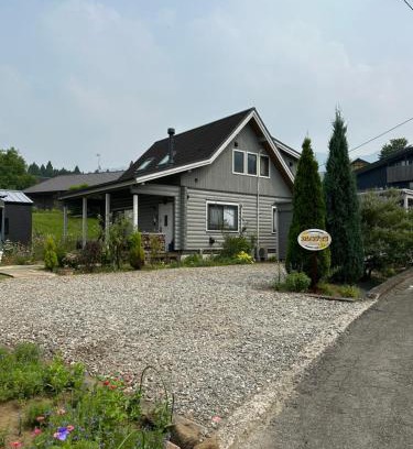 Minamiaso Bed & Breakfast | 女性専用宿カレンデュラ