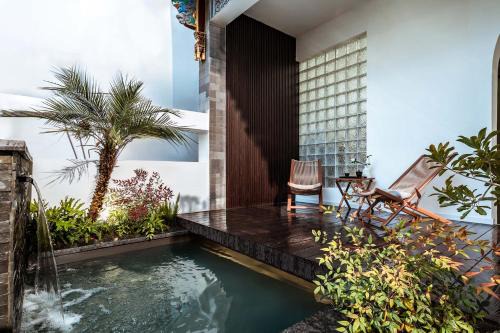 Dali Ancient Town Hotel | 山也云也大理古城南门店