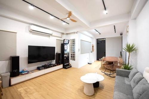 Zhushan House | 山依民宿