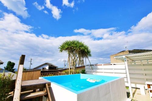 Sakimotobu Apartment | 崎本部戸建プール付き g棟