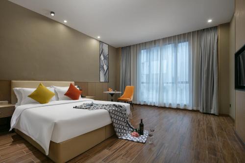 Huizhou Hotel | 希亚途花园酒店