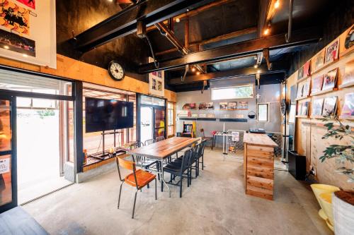 Shirako House | 秘密基地白子ベース
