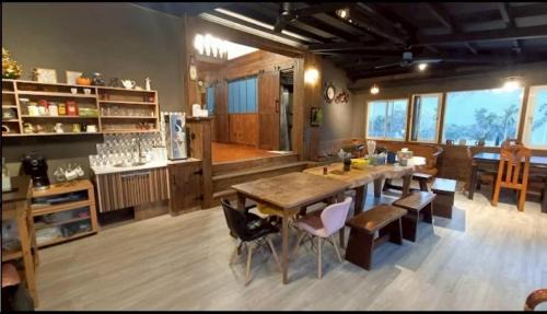 Xinyi Ski Chalet | 鹿路娜木屋