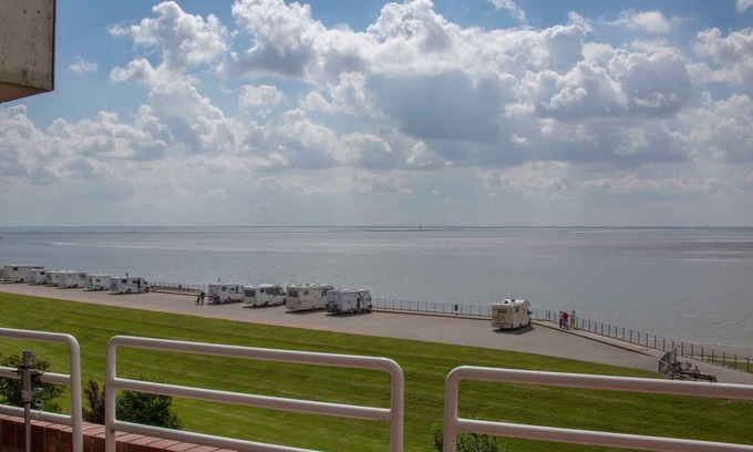 Innenhafen Apartment | 015 Fewo Abrams Wilhelmshaven - 015 Abrams Wilhelmshaven FeWo