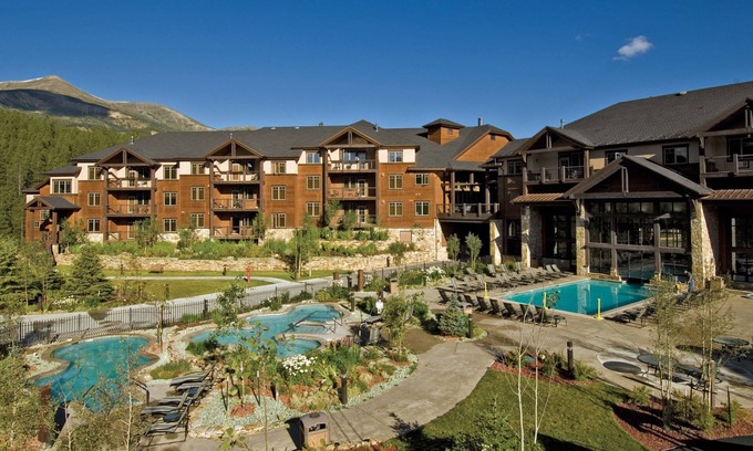Four O'Clock Condo | 03/28/25- 04/04/25 Grand Timber Lodge Ski-In Ski-Out Condo - Sleeps 8 in Beds