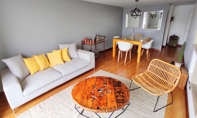 Sector 1 Apartment | 1,290 ft2 Beautiful apartment in the heart of Lima