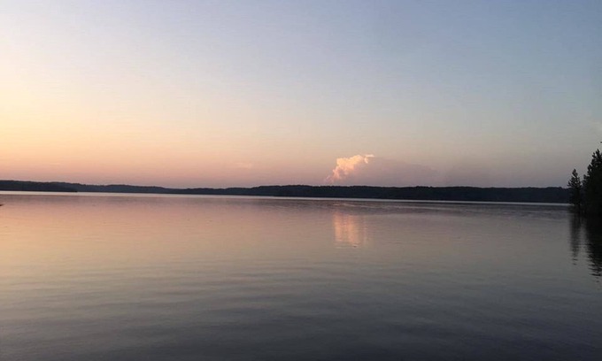 Wappapello Cabin | 1/4 Mile To The Boat Launch & Beach 2 miles the Camp! Free WiFi, beautiful space