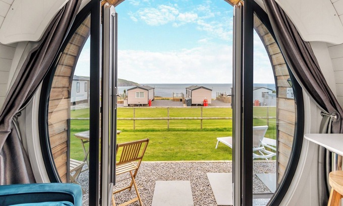 Gwbert Cottage | 1 bedroom accommodation in Gwbert on Sea
