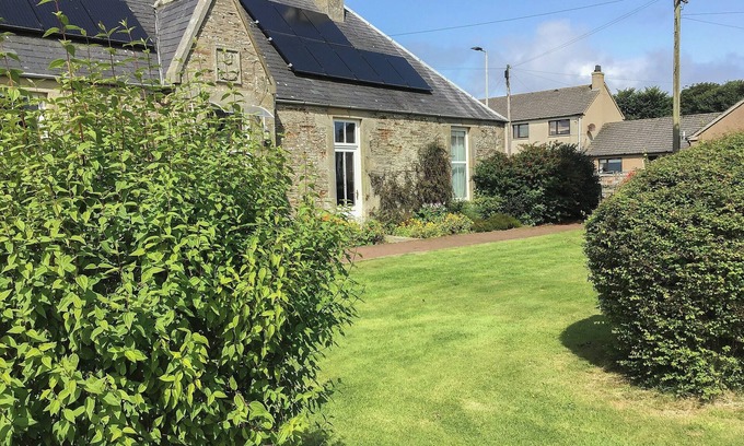 Hunspow Cottage | 1 bedroom accommodation in Castletown, near Thurso