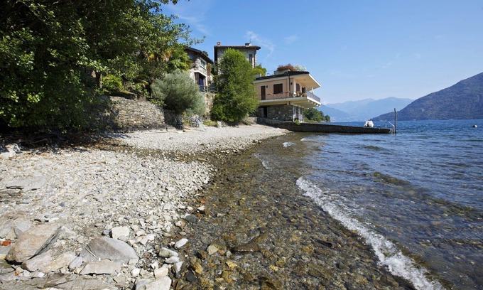 Cannobio Apartment | 1 bedroom apartment in a popular resort with private beach