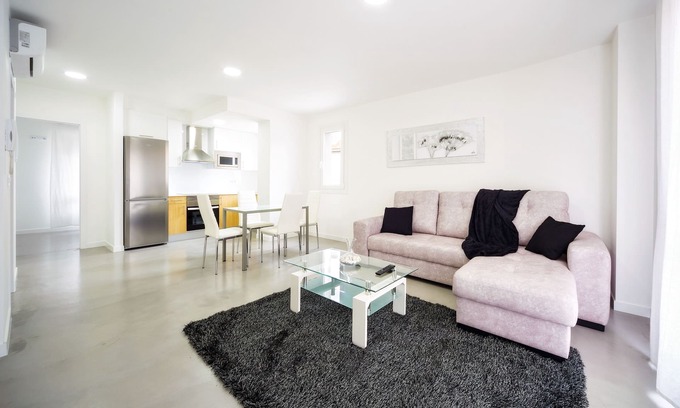 Perillo Apartment | 1 bedroom apt - 2 beds | Rueiro 17 - 1A