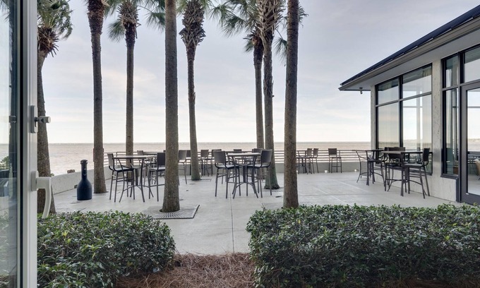 Miramar Beach Condo | 1 Bedroom Condo on 8th floor with a Bayside View - Sandestin Golf and Beach Resort