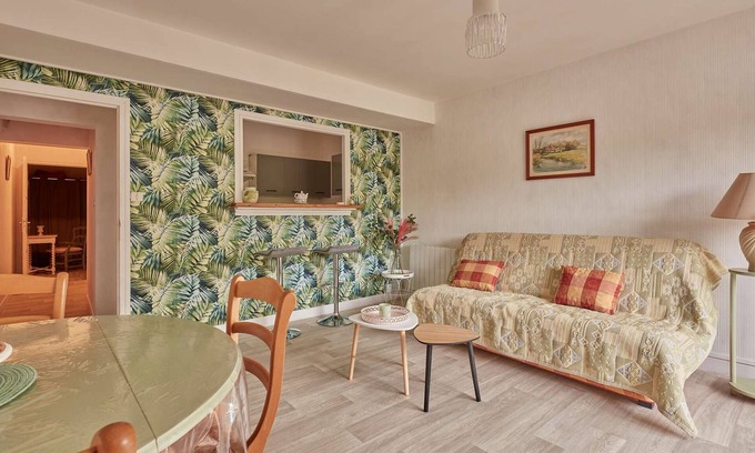 Barbotan-les-Thermes Apartment | 1-Bedroom Apartment with Balconies in Barbotan, perfect for 2