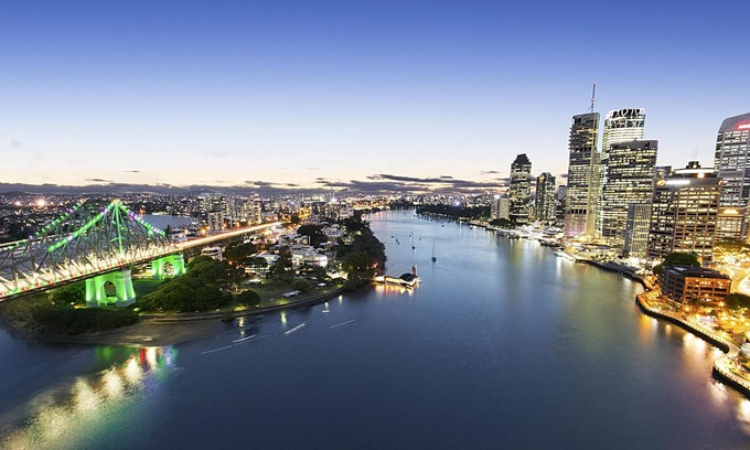Brisbane Central Business District Apartment | 1 Bedroom + Study (RP BS) - Absolute waterfront views of Brisbane River/Storey Bridge and CBD skyline