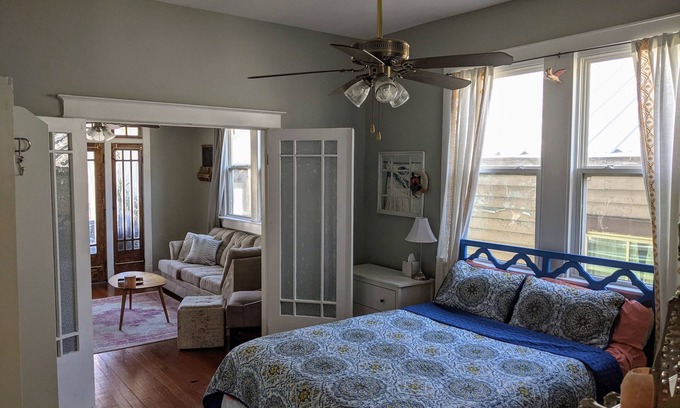 Fairgrounds Apartment | 1 Block from Jazz Fest Entrance!