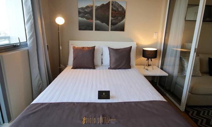 Makati Apartment | 1-BR Superior @ ACQUA Dettifoss 2607