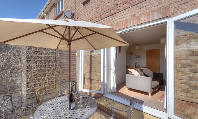 Lyme Regis Cottage | 1 Coppers Knapp