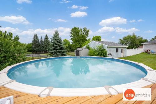 Holland House | 1 Happy Acre