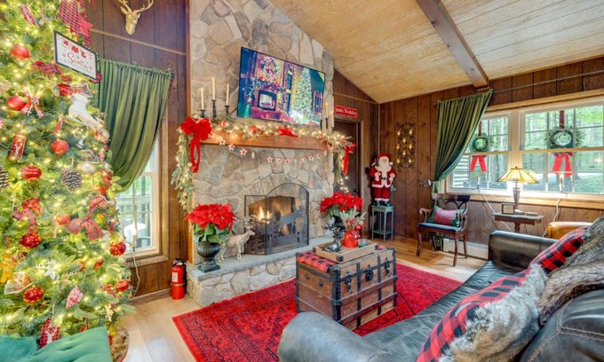 Gouldsboro House | 1 Mi to Gouldsboro State Park Cabin with Deck!