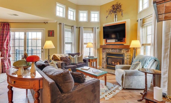 Vernon Condo | < 1 Mi to Mountain Creek Resort: Condo w/Balcony