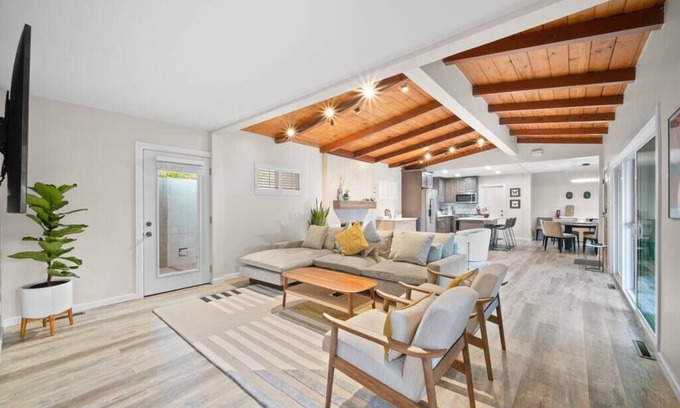 Village of La Jolla House | 1-Story, Walking to The Cove, Ocean View Deck
