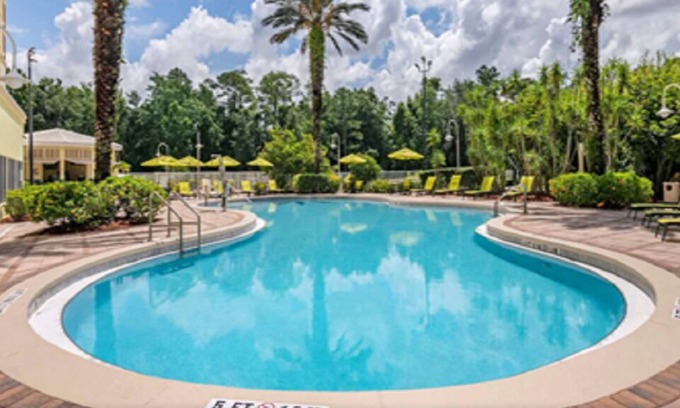 Weston Apartment | 1 unit1 bedroom1 bathroom sleeps 4 or double 2 bedrooms 2 bathrooms sleeps 6