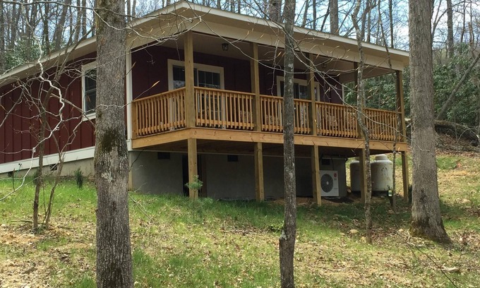 Plumtree Cabin | 10/2024 - OPEN - power, internet, water, access