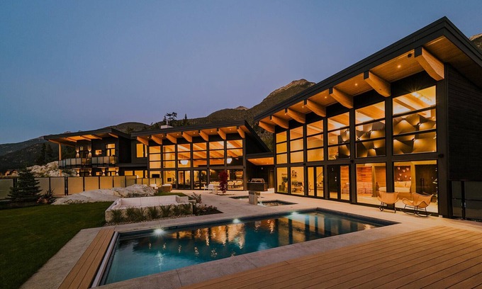 Whistler House | 10-Bedroom Luxury Estate with Private Spa, Chef, Chauffeur & Service Team