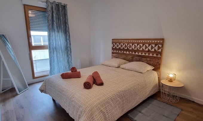 Bezons Apartment | 10" de la Défense et 30" de Paris, Appartement au Pied du Tramway !