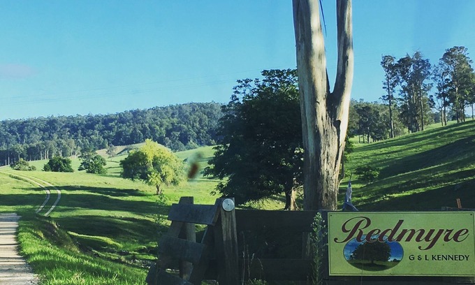 Bald Hills Other | 10 mins to Merimbula modern farm house ,quiet, close to village and beaches