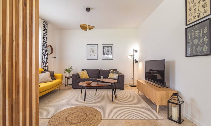 Athis House | 10 minutes from the prestigious Av de Champagne in EPERNAY, Maison à la Campagne.