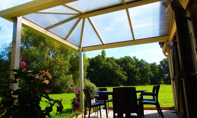 Loire-Authion House | 10 mn from Angers quiet independant maisonnette garden chateaux de la loire