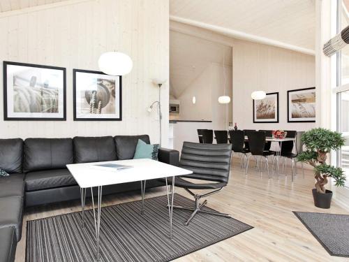 Grossenbrode House | 10 person holiday home in Großenbrode