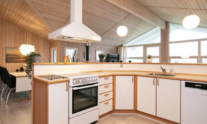 Ristinge House | 10 person holiday home in Humble