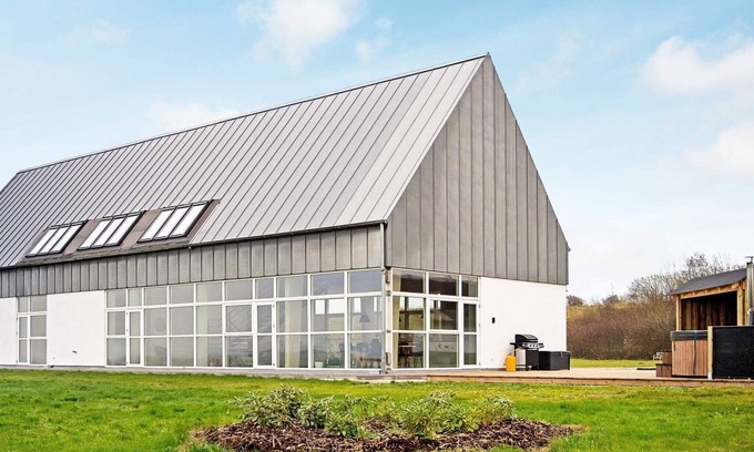 Logstor House | 10 person holiday home in Løgstør-By Traum