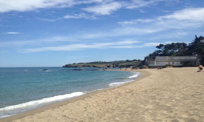 Plage d'Argeles Apartment | 100 m Beach, Luxury residence with private parking, concierge and lift