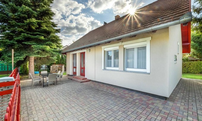 Balatonmariafurdo Other | 100 m² Accommodation ∙ 3 bedrooms ∙ 6 guests