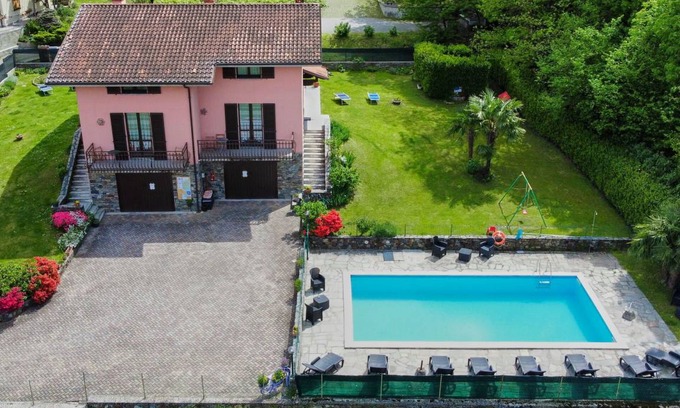 Colico Other | 100 m² Accommodation ∙ 2 bedrooms ∙ 6 guests