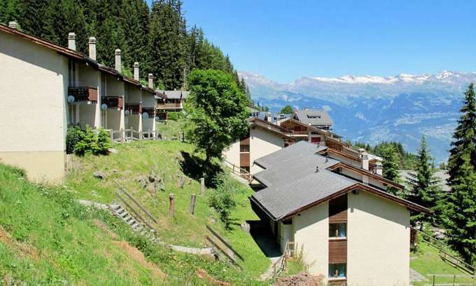 Vex Other | 100 m² Accommodation ∙ 4 bedrooms ∙ 8 guests