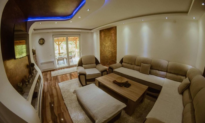 Kulen Vakuf Apartment | 100 m² Apartment ∙ 2 bedrooms ∙ 9 guests