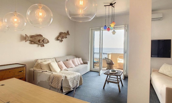 Arenzano Apartment | 100 m² Apartment ∙ 3 bedrooms ∙ 6 guests