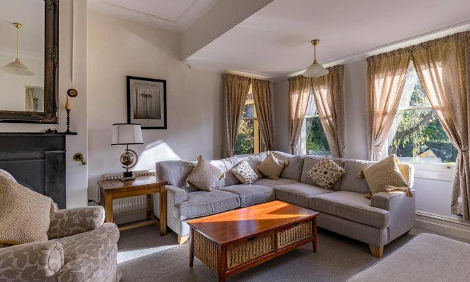 Sale Bed & Breakfast | 100 m² Bed and breakfast ∙ 5 bedrooms ∙ 8 guests