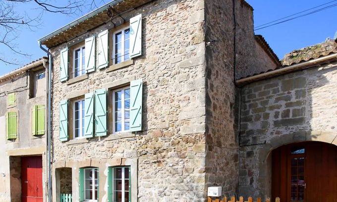 Azille House | 100 m² Gîte ∙ 2 bedrooms ∙ 4 guests