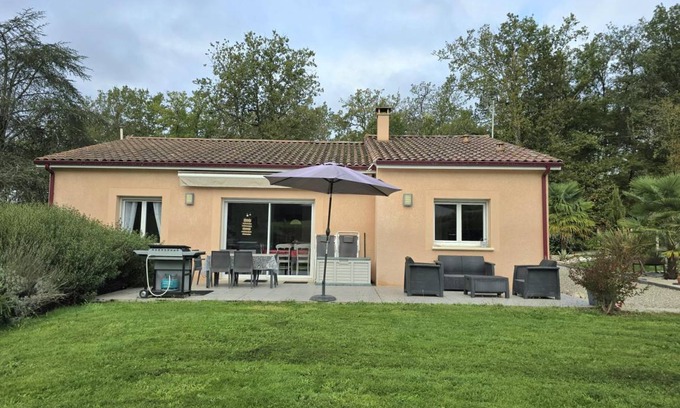 Champcevinel House | 100 m² Gîte ∙ 3 bedrooms ∙ 5 guests